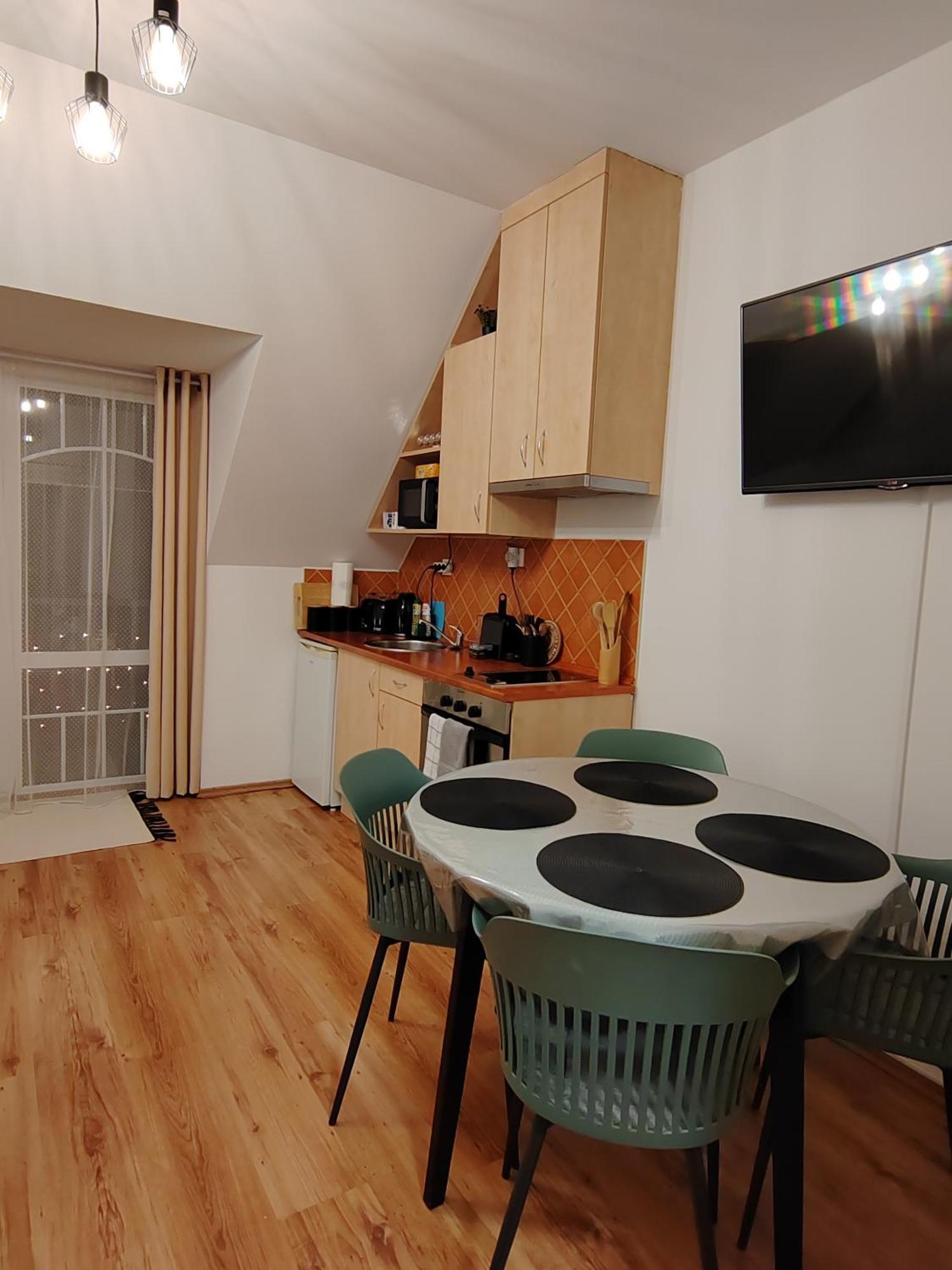 Orsika Hilltop Apartman Егер Екстериор снимка